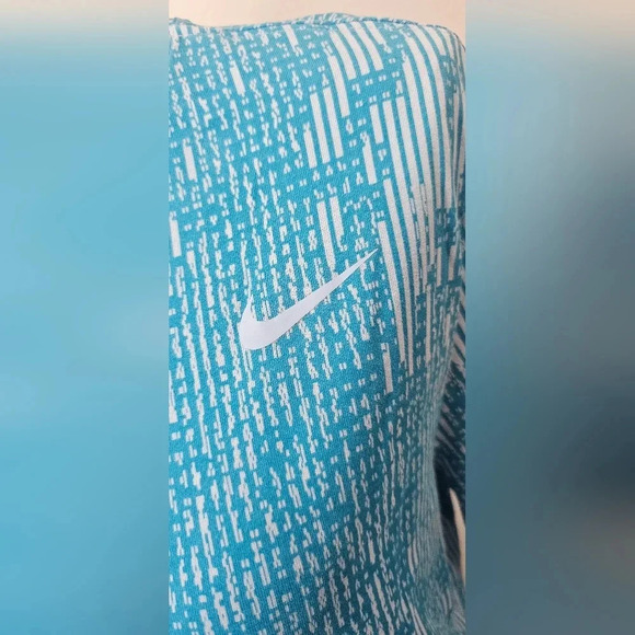 Nike Men's Dri-FIT Printed Laser Blue Training Tee Size Medium NWOT - Picture 7 of 10